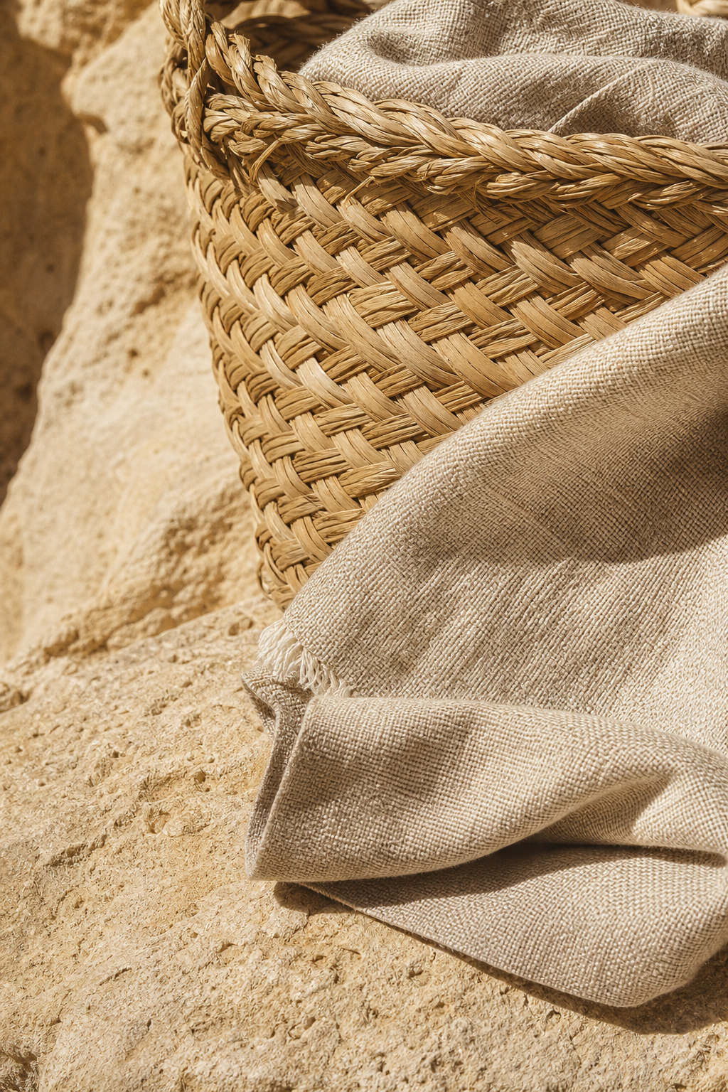 Weave, palm & linen